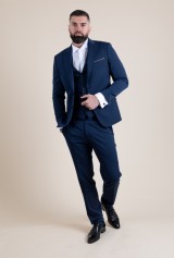 Costum barbatesc SU4
